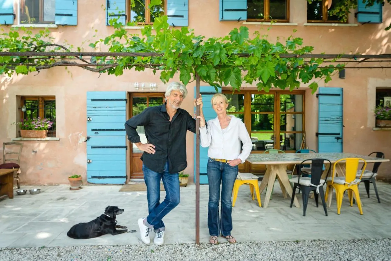 Mas D'Auseu Bed & Breakfast Cavaillon 0*,  France