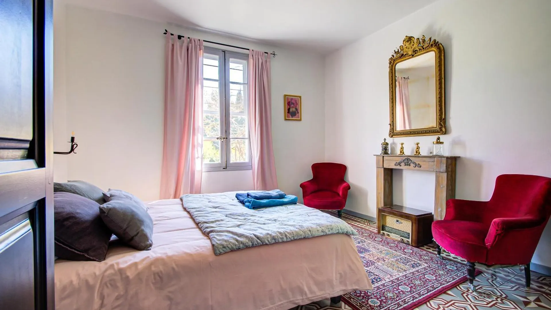 Mas D'Auseu Bed & Breakfast Cavaillon 0*,
